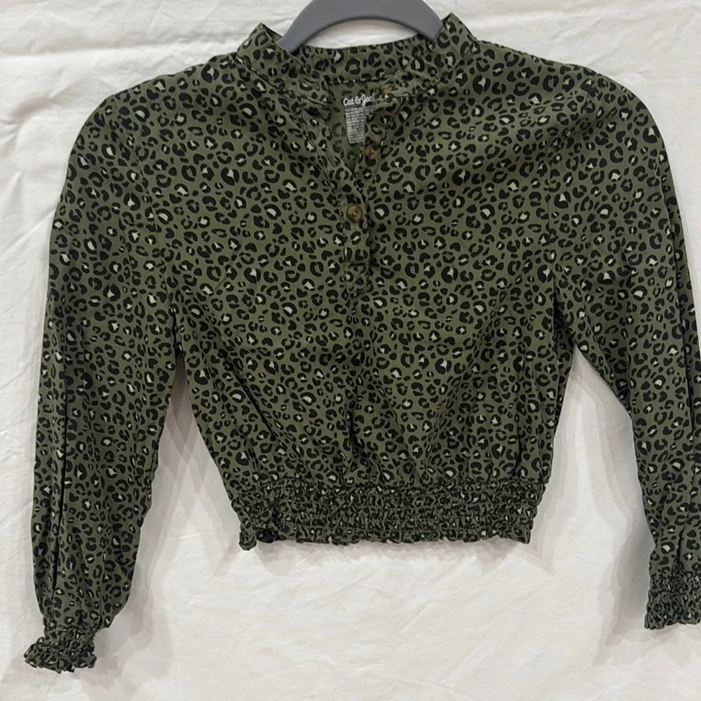 Cat & Jack Green cheetah print Blouse